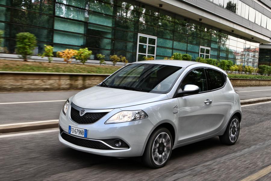  Lancia Ypsilon Mya (846) 2016 года  (фото 2 из 27)